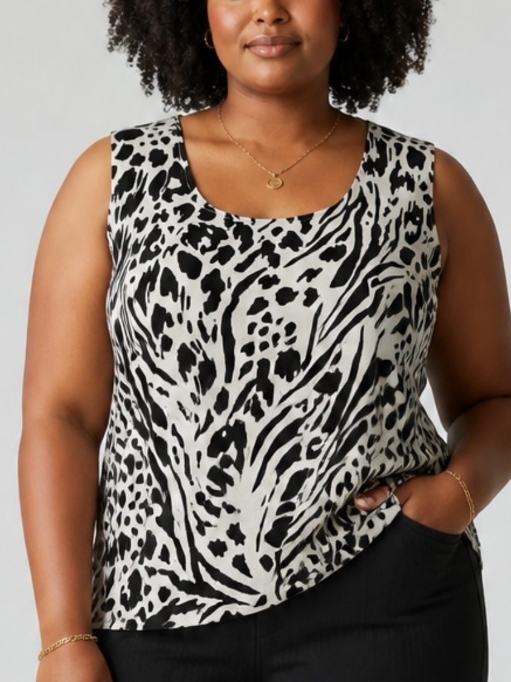 ⭐️ Chico’s Animal Print Tank - size tag missing